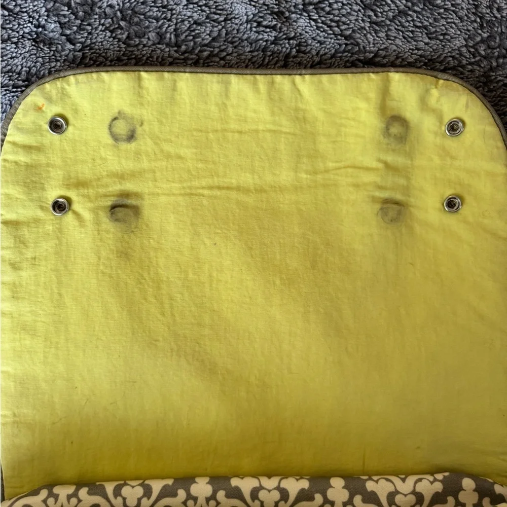 PETUNIA PICKLE BOTTOM Messenger Convertible Diaper Bag